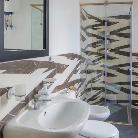 Daire Modern Furnished With View *